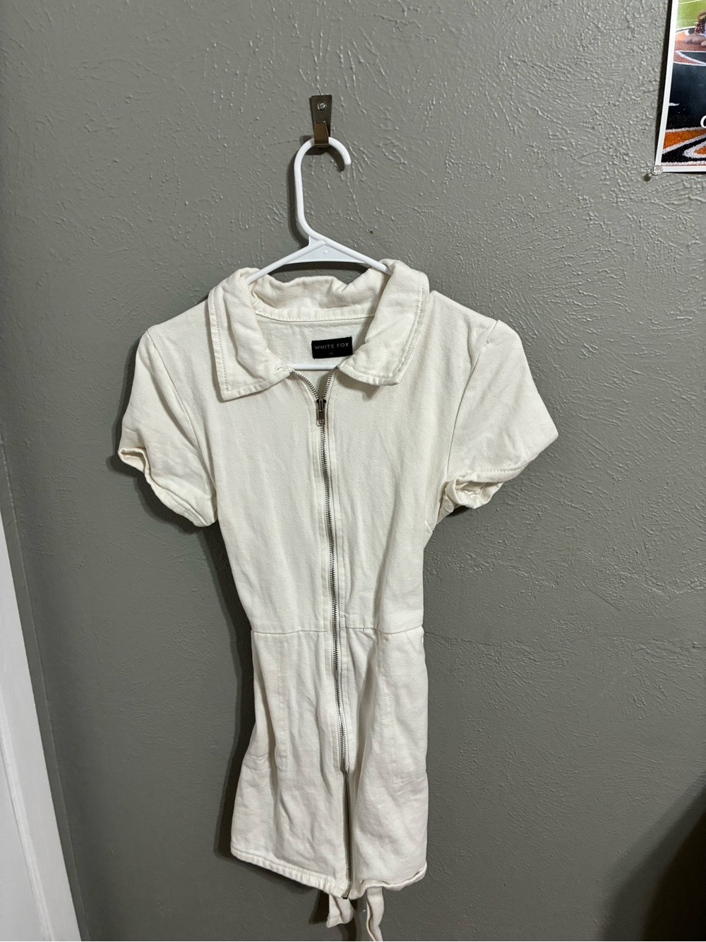 White Fox Boutique Cream Zip-Front Short Sleeve Midi Dress